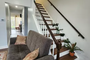 2011 Farnham Ct, Schaumburg, IL 60194 - Photo 26