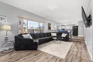 1101 Lindsay St, Joliet, IL 60431 - Photo 10