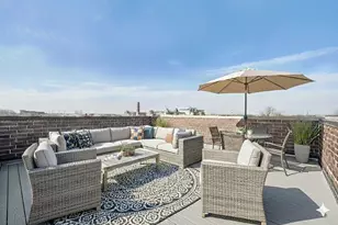 2341 W Roscoe St, Chicago, IL 60618 - Photo 36