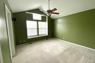 10 Lindsey Ct W, Bolingbrook, IL 60440 - Photo 14