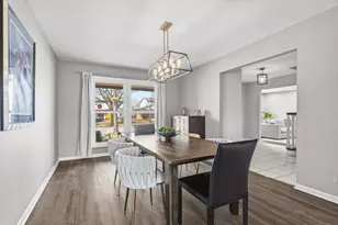 805 Sutton Dr, Northbrook, IL 60062 - Photo 8