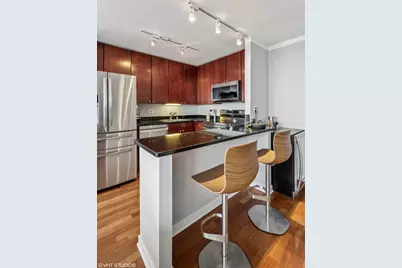 655 W Irving Park Road #5413, Chicago, IL 60613 - Photo 8