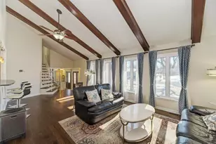 1030 W Kendall Terrace, Addison, IL 60101 - Photo 8