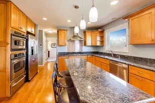 6201 Sleepy Hollow Ln, Lisle, IL 60532 - Photo 4