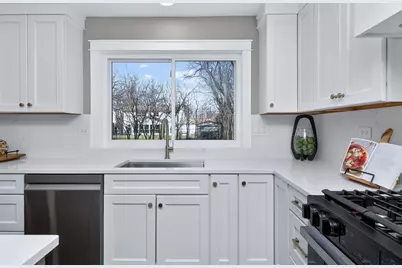 4003 Cumnor Road, Downers Grove, IL 60515 - Photo 4