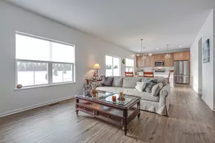 2490 Olivia Ct, Wauconda, IL 60084 - Photo 10