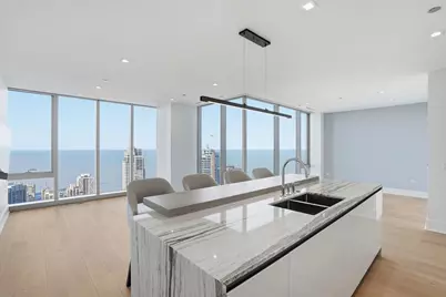 363 E Wacker Drive #6905, Chicago, IL 60601 - Photo 4