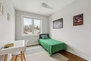 1120 Pitner Ave, Evanston, IL 60202 - Photo 16