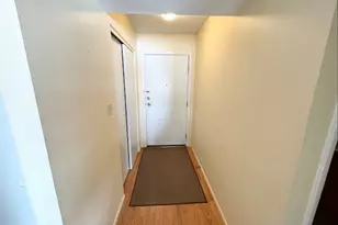 4809 W Oakwood Dr, McHenry, IL 60050 - Photo 2