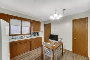 463 Orchard Ln, Beecher, IL 60401 - Photo 4