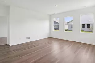 6290 Redwood Trl, Wonder Lake, IL 60097 - Photo 6