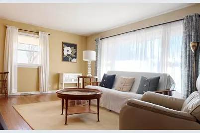 62 Mayer Avenue, Wheeling, IL 60090 - Photo 2