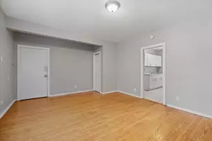 6716 S Merrill Ave, Chicago, IL 60649 - Photo 6