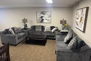 1198 Royal Glen Dr, Glen Ellyn, IL 60137 - Photo 8