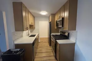 1198 Royal Glen Dr, Glen Ellyn, IL 60137 - Photo 14