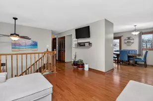 1580 College Ln S, Wheaton, IL 60189 - Photo 4