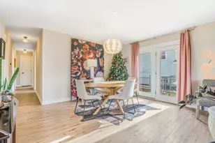 987 Lakewood Dr, Bartlett, IL 60103 - Photo 10