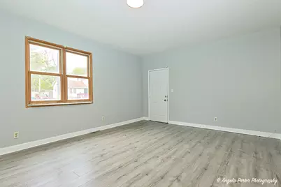 551 S Martin Luther King Jr Avenue #2, Waukegan, IL 60085 - Photo 4