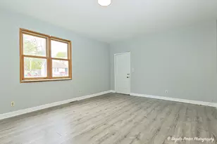 551 S Martin Luther King Jr Ave, Waukegan, IL 60085 - Photo 4