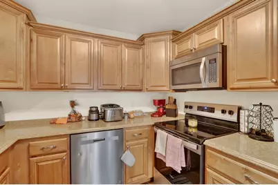 2929 Sunnyside Drive #303, Rockford, IL 61114 - Photo 6