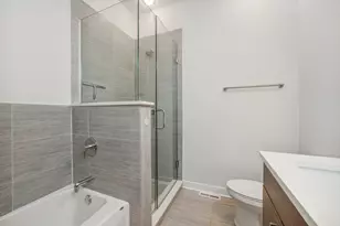 1952 W Erie St, Chicago, IL 60622 - Photo 8