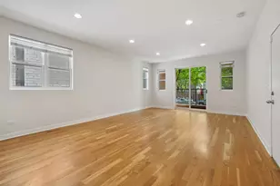 1952 W Erie St, Chicago, IL 60622 - Photo 4