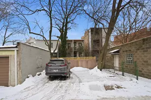 2421 N Washtenaw Ave, Chicago, IL 60647 - Photo 24