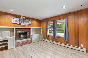 211 E Ottawa St, Sycamore, IL 60178 - Photo 6