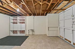 211 E Ottawa St, Sycamore, IL 60178 - Photo 24