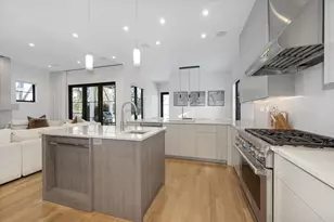 176 S Arlington Ave, Elmhurst, IL 60126 - Photo 14