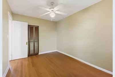 1014 W Barry Avenue #1, Chicago, IL 60657 - Photo 10