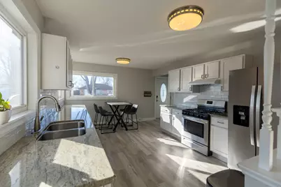 10850 Claridge Avenue, Westchester, IL 60154 - Photo 2