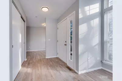 460 Mayflower Lane #1, Bartlett, IL 60103 - Photo 4