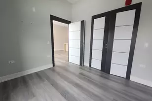 2406 W Armitage Ave, Chicago, IL 60647 - Photo 16