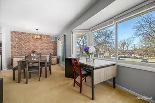 2928 Roberts Dr, Woodridge, IL 60517 - Photo 6