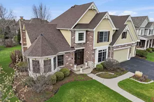 40W378 Francis Bret Harte St, Saint Charles, IL 60175 - Photo 4