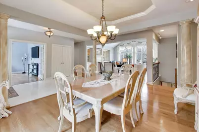 18 Rosewood Drive, Hawthorn Woods, IL 60047 - Photo 8