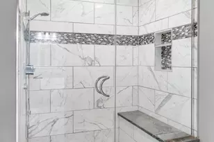 18 Rosewood Dr, Hawthorn Woods, IL 60047 - Photo 16