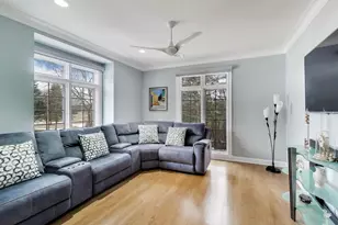 18 Rosewood Dr, Hawthorn Woods, IL 60047 - Photo 10