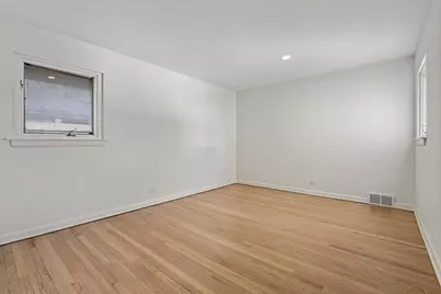 8314 Gross Point Road, Morton Grove, IL 60053 - Photo 18