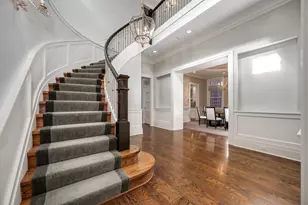 3752 N Janssen St, Chicago, IL 60613 - Photo 10