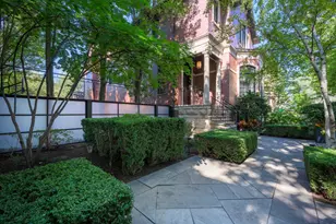 3752 N Janssen St, Chicago, IL 60613 - Photo 4