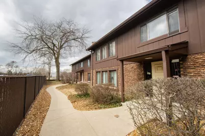 107 65th Lake Drive #202, Westmont, IL 60559 - Photo 2