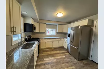 109 S Washington Street, Genoa, IL 60135 - Photo 8