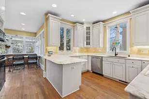 922 Forest Ave, Wilmette, IL 60091 - Photo 8