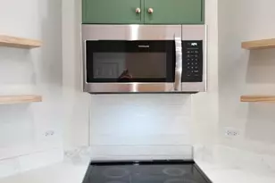 6321 S Eberhart Ave, Chicago, IL 60637 - Photo 12