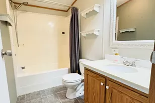 116 Country Dr, La Grange, IL 60525 - Photo 8