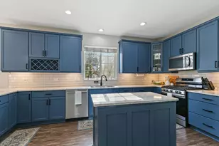 859 Dover St, Pingree Grove, IL 60140 - Photo 14