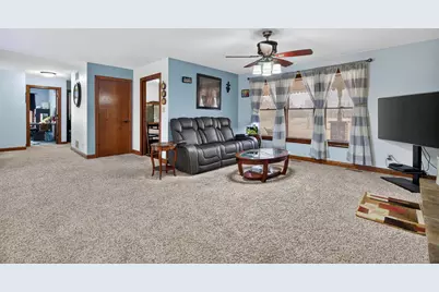 1707 N 2479th Road, Ottawa, IL 61350 - Photo 4