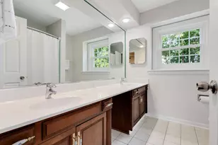 2043 Spring Green Dr, Wheaton, IL 60189 - Photo 20